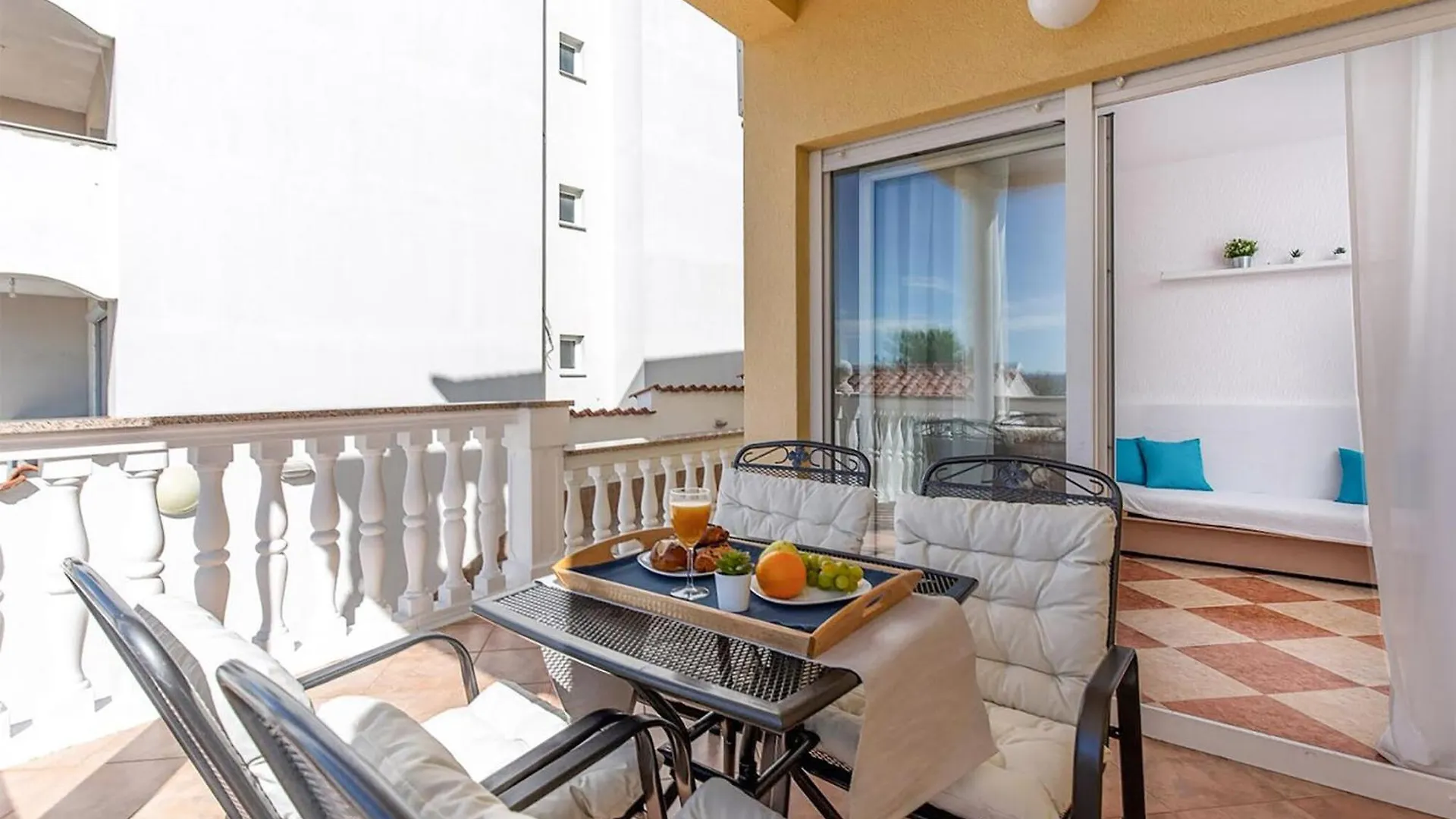 Gorgeous Apartment In Dramalj With Kitchen 0*,  Croatia